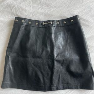 Faux leather mini skirt